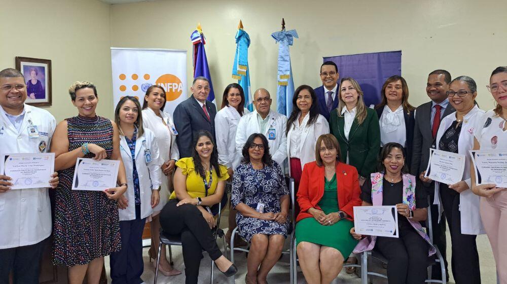 Certifican 141 residentes en cuidados obstétricos y  neonatales de emergencia