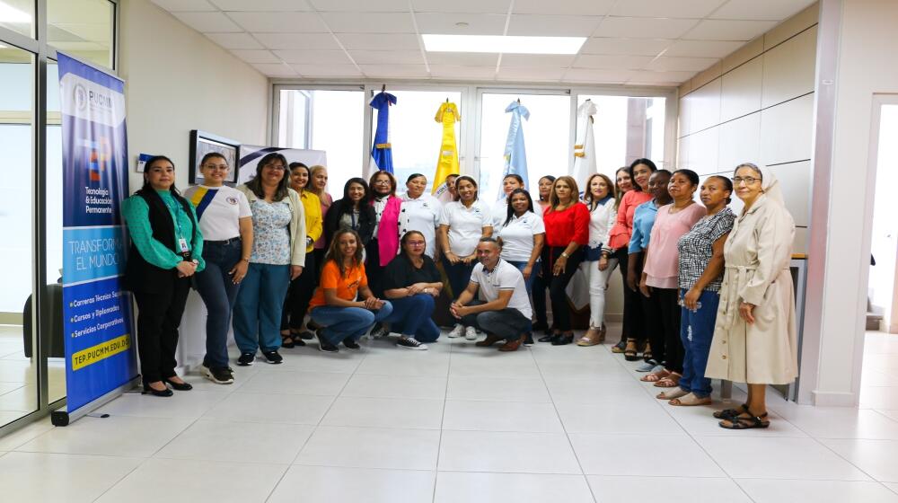 Apertura del taller teórico práctico “Alimentación del adulto mayor: menú saludable y manipulado higién