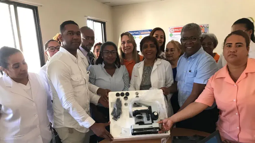 UNFPA entrega a hospital de Dajabón equipo para realización de papanicoláu 