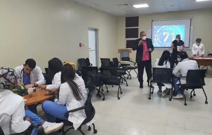 Médicos residentes del HUMNSA participan en talleres de Adherencia a los Protocolos de Atención Obstétrica y Neonatal